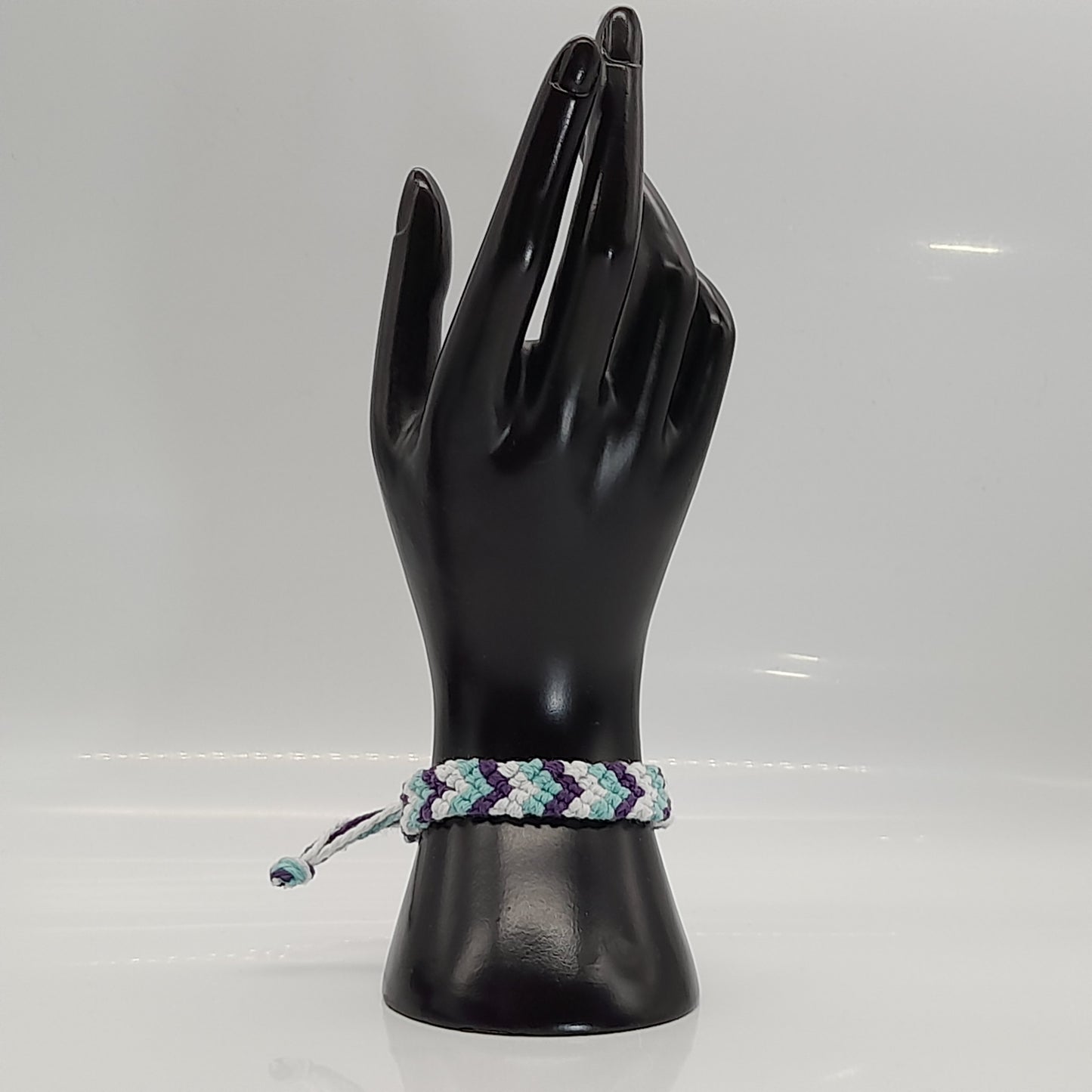 BRACELETS " BRÉSILIENS EN V " MULTICOLORES - AJUSTABLES & MIXTES, UNIQUES & ARTISANAUX