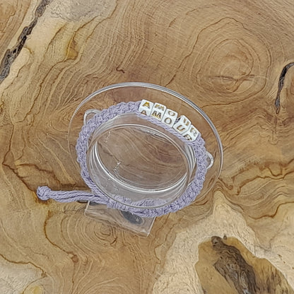 BRACELET EN MACRAMÉ MODÈLE " AMOUR " - AJUSTABLE & MIXTE, UNIQUE & ARTISANAL