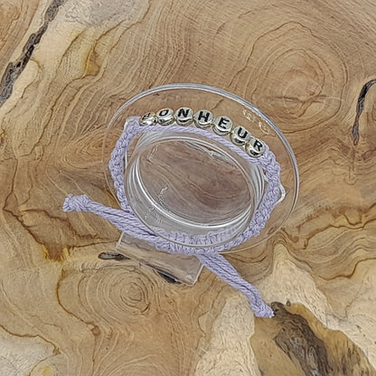 BRACELET EN MACRAMÉ MODÈLE " BONHEUR " - AJUSTABLE & MIXTE, UNIQUE & ARTISANAL