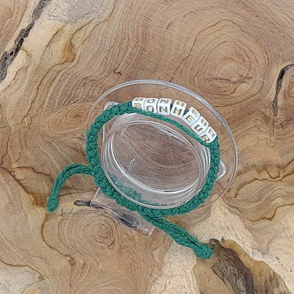 BRACELET EN MACRAMÉ MODÈLE " BONHEUR " - AJUSTABLE & MIXTE, UNIQUE & ARTISANAL