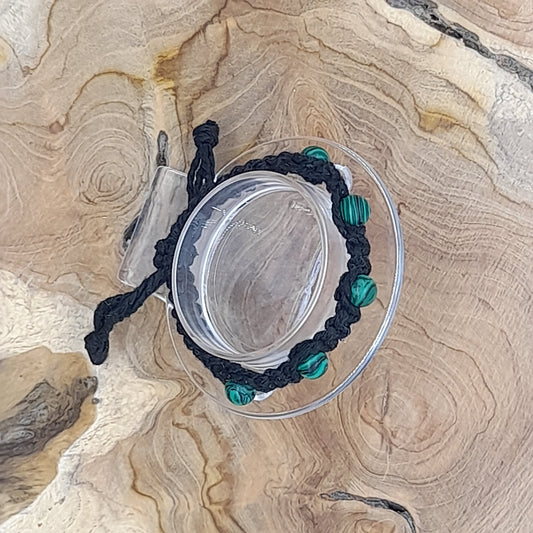 BRACELET MACRAMÉ EN PIERRE DE MALACHITE - AJUSTABLE & MIXTE, UNIQUE & ARTISANAL