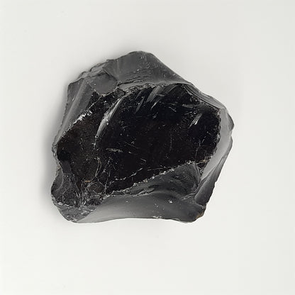 OBSIDIENNE NOIRE EN PETITES PIERRES POLIES ET BRUTES