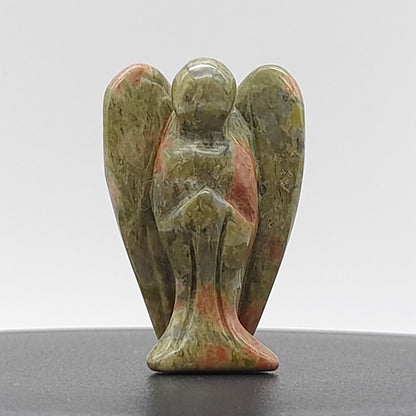 ANGE GARDIEN SCULPTÉ EN PIERRE UNAKITE - UNIQUE & ARTISANAL