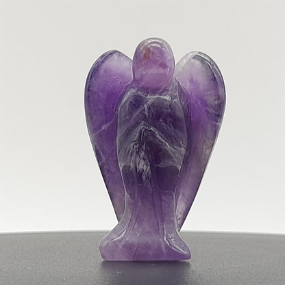 ANGE GARDIEN SCULPTÉ EN PIERRE AMÉTHYSTE - UNIQUE & ARTISANAL