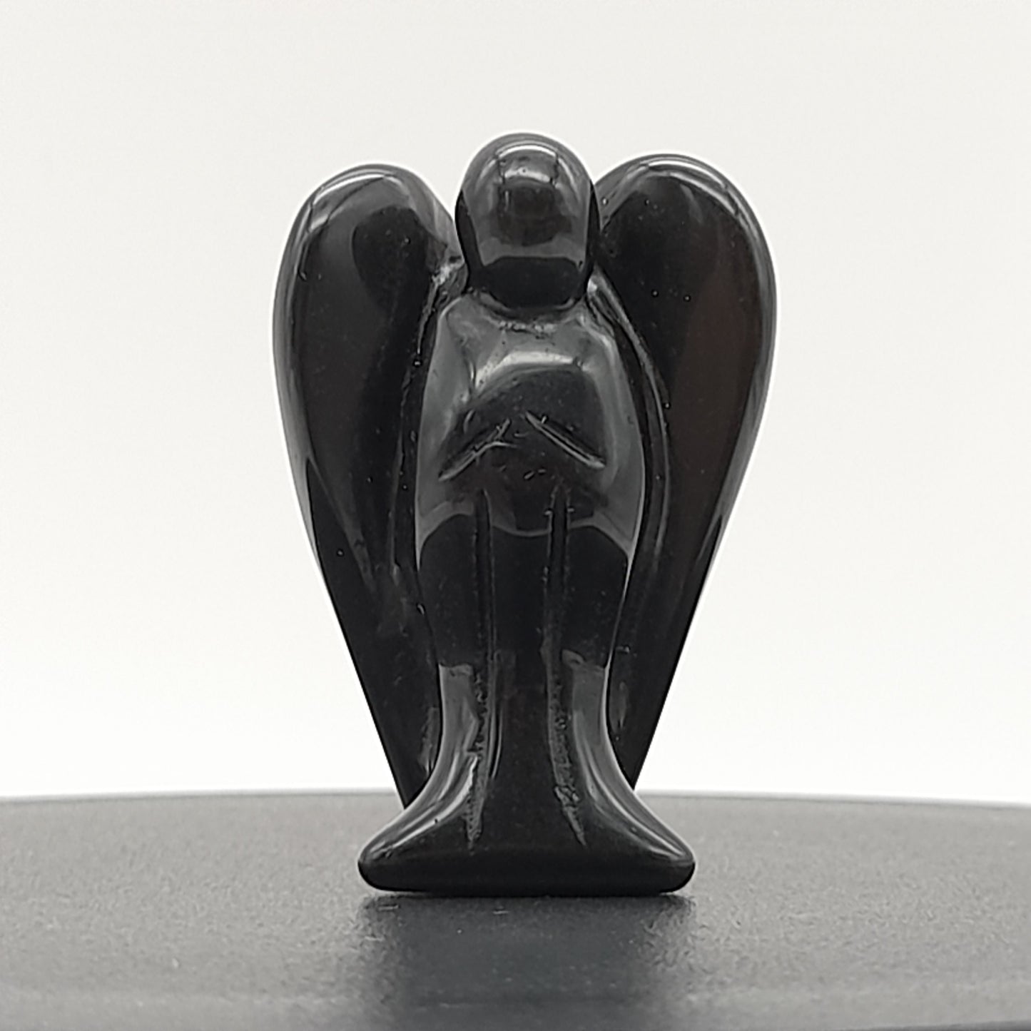 ANGE GARDIEN SCULPTÉ EN PIERRE OBSIDIENNE NOIRE - UNIQUE & ARTISANAL