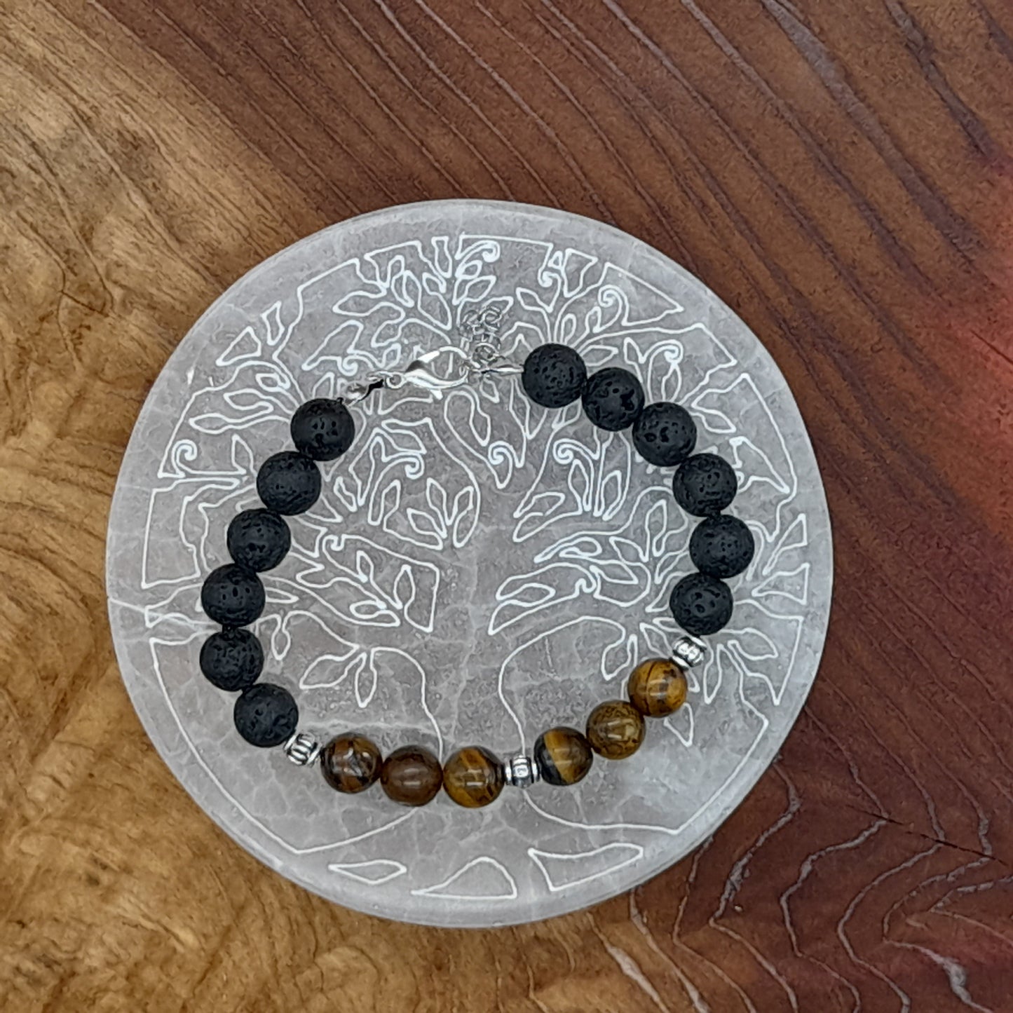 PLAQUE EN SÉLÉNITE GRAVÉE ARBRE DE VIE - STATION DE RECHARGE - UNIQUE, ORIGINALE & ARTISANALE