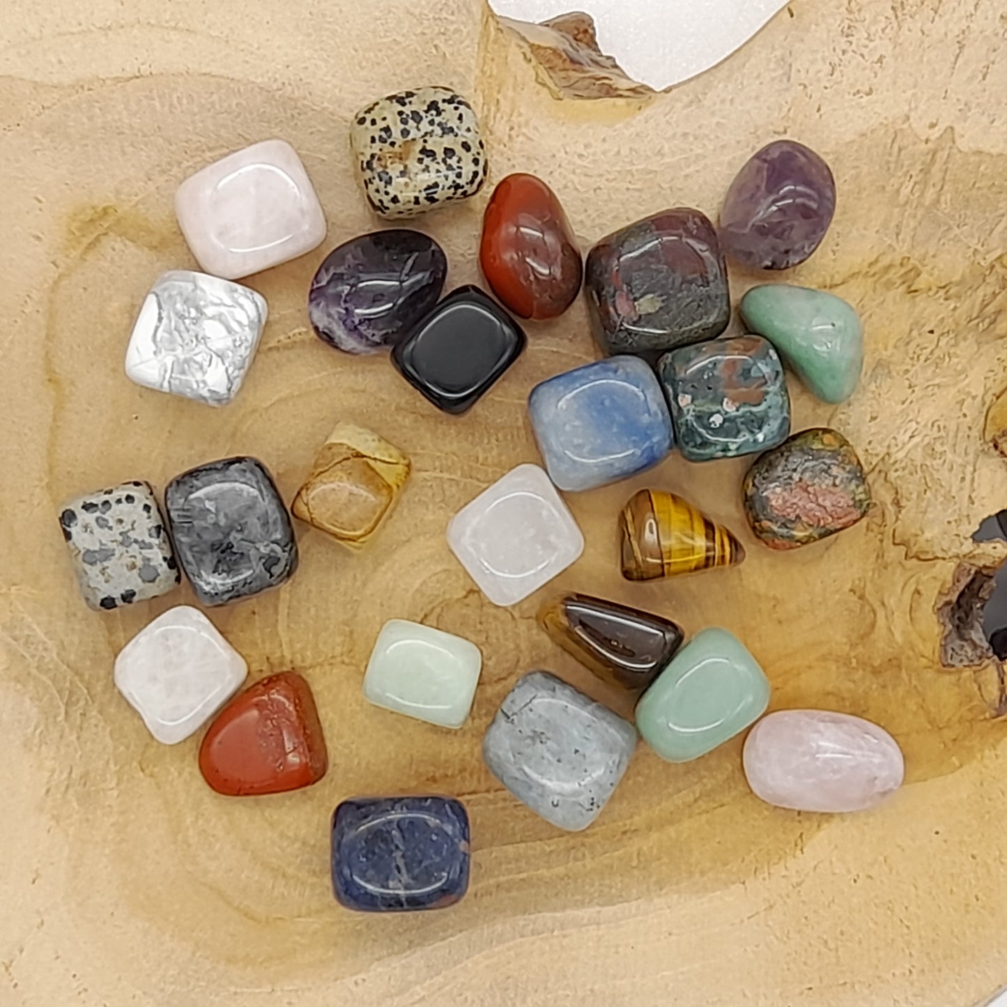 AVENTURINE BLEUE EN PETITES PIERRES POLIES ET BRUTES