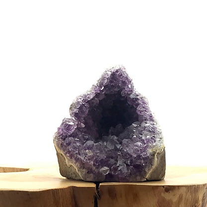 DEMI-GÉODE OU GRANDE DRUSE N°101 EN CRISTAUX AMÉTHYSTE - PIERRE UNIQUE & ARTISANALE