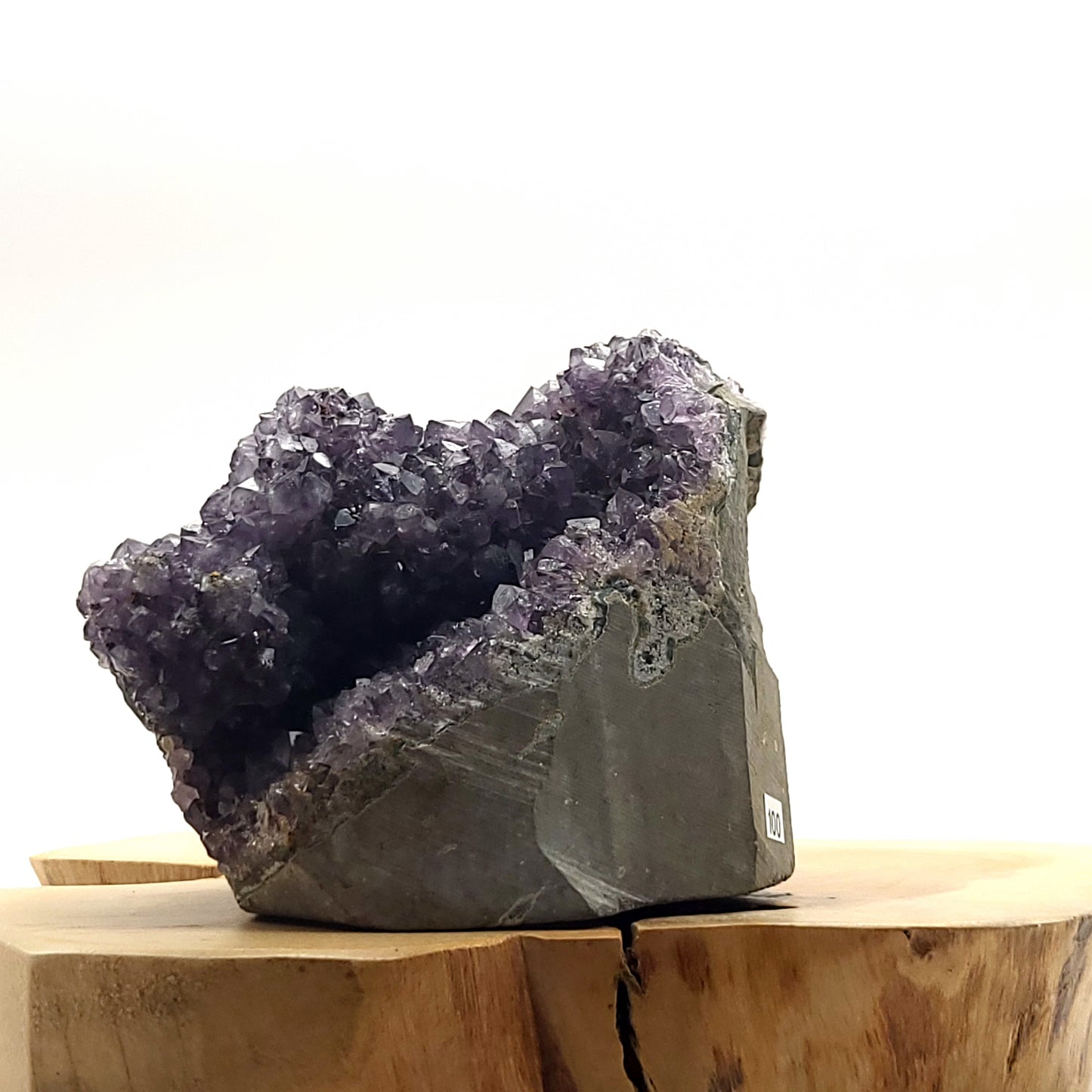 DEMI-GEODE OU GRANDE DRUSE N°100 EN CRISTAUX AMÉTHYSTE - PIERRE UNIQUE & ARTISANALE