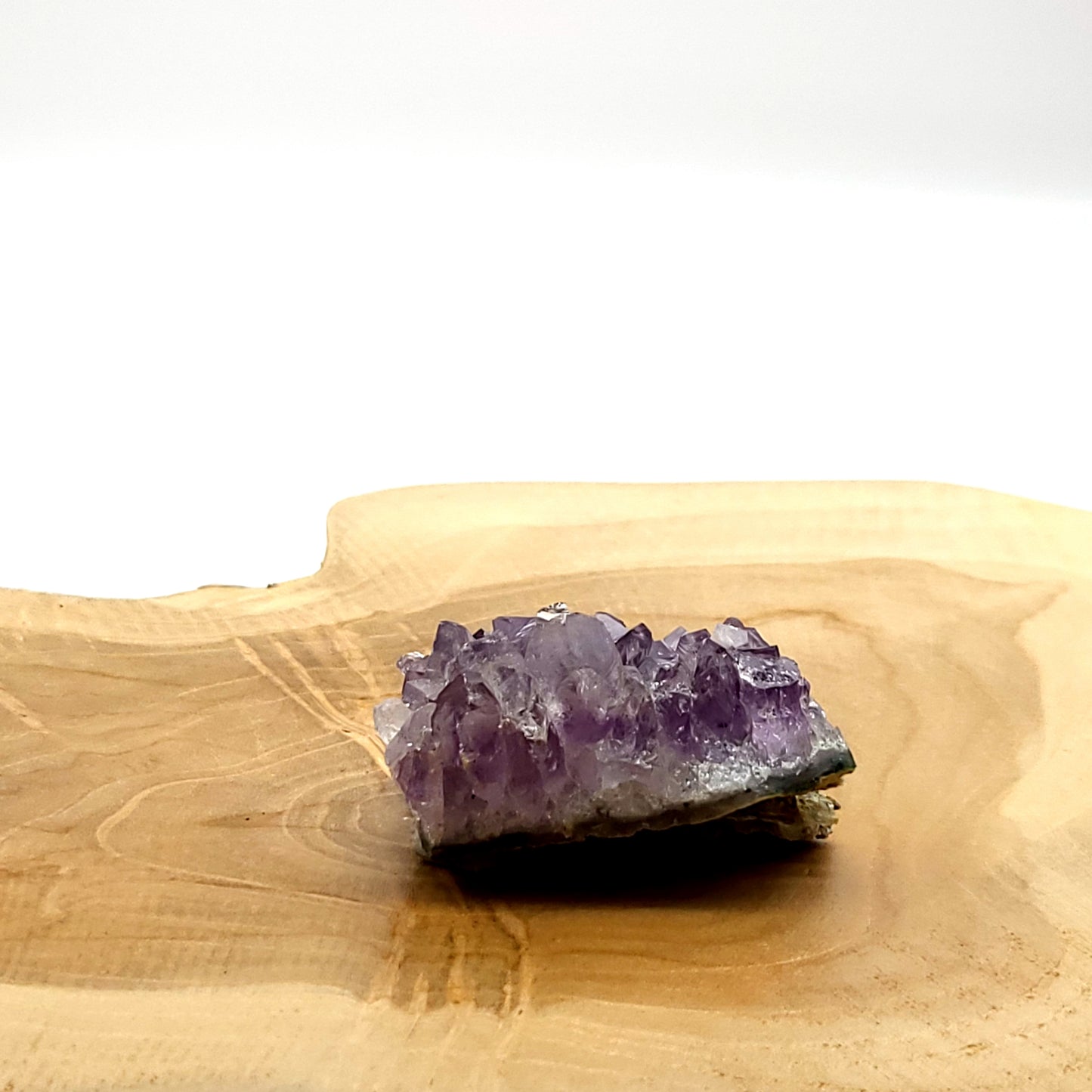 PETITE DRUSE N°123 EN CRISTAUX AMÉTHYSTE - PIERRE UNIQUE & ARTISANALE