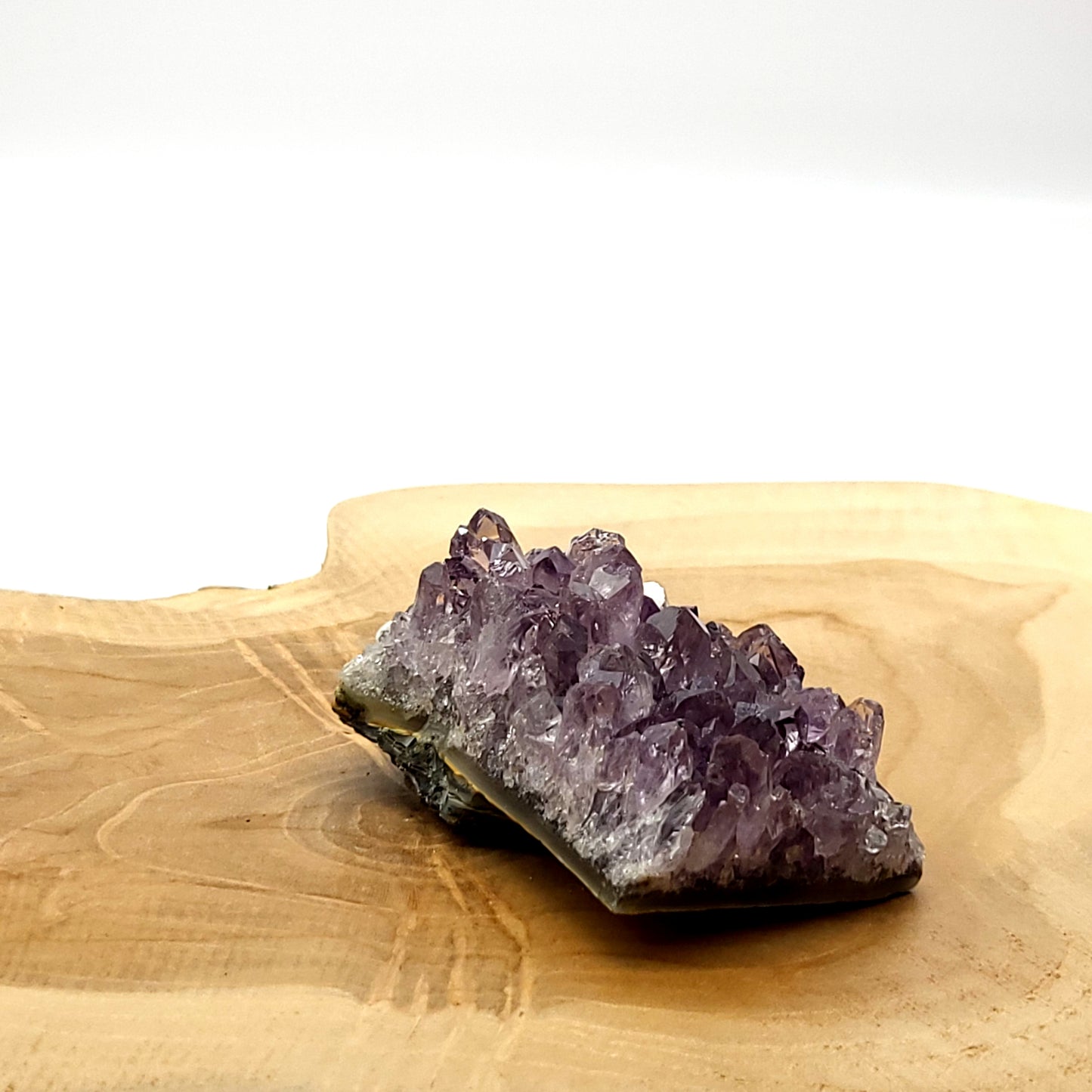 DRUSE MOYENNE N°118 EN CRISTAUX AMÉTHYSTE - PIERRE UNIQUE & ARTISANALE