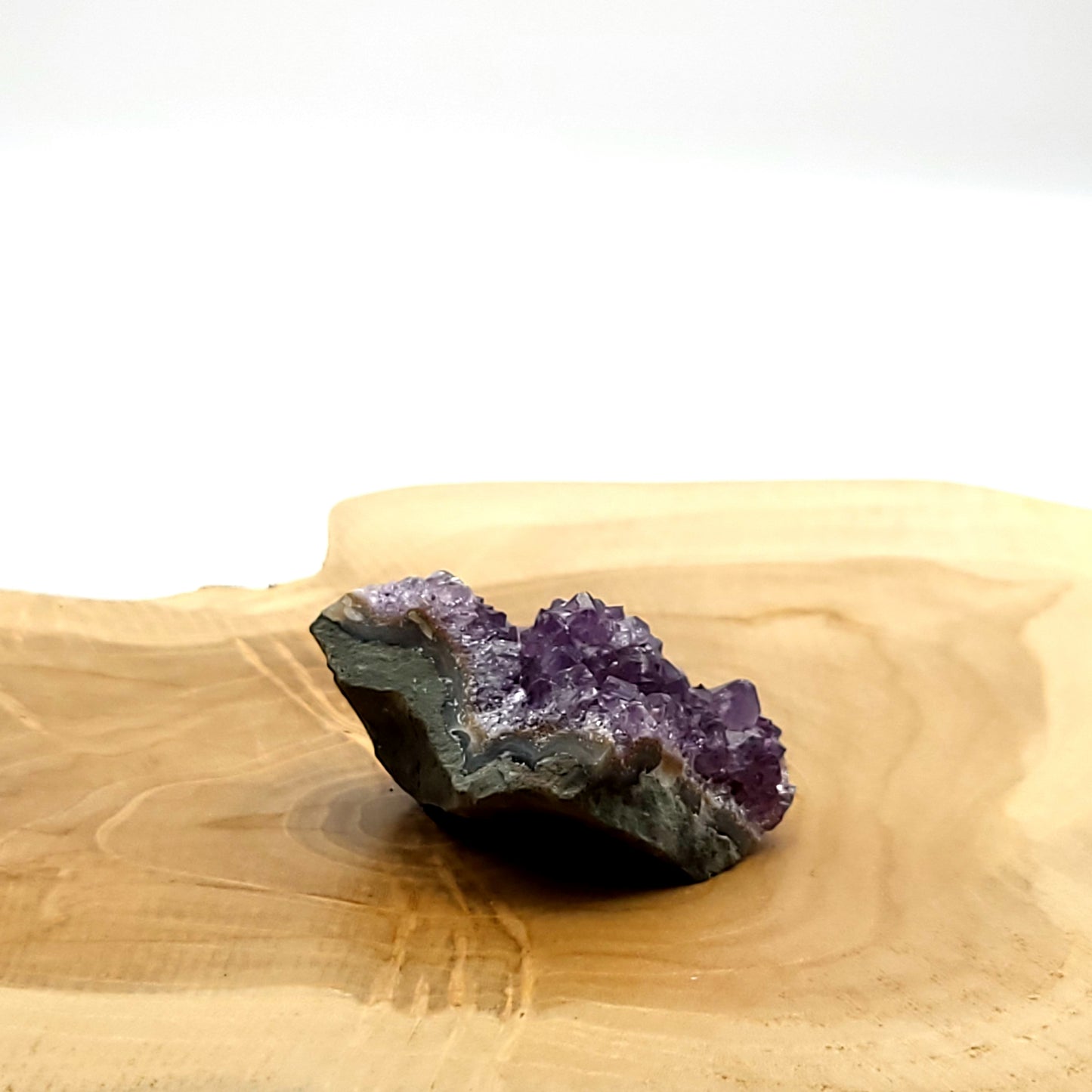 PETITE DRUSE N°110 EN CRISTAUX AMÉTHYSTE - PIERRE UNIQUE & ARTISANALE