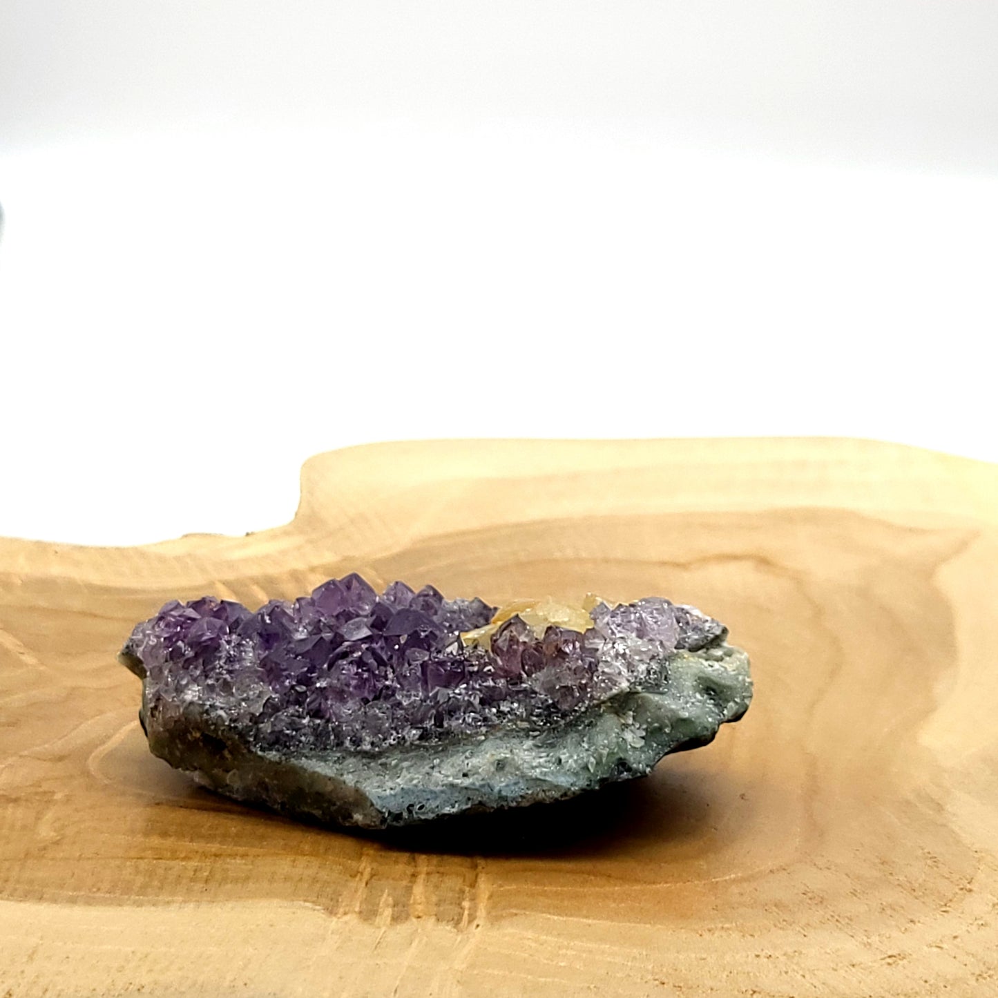 DRUSE MOYENNE N°109 EN CRISTAUX AMÉTHYSTE + CALCITE - PIERRE UNIQUE & ARTISANALE