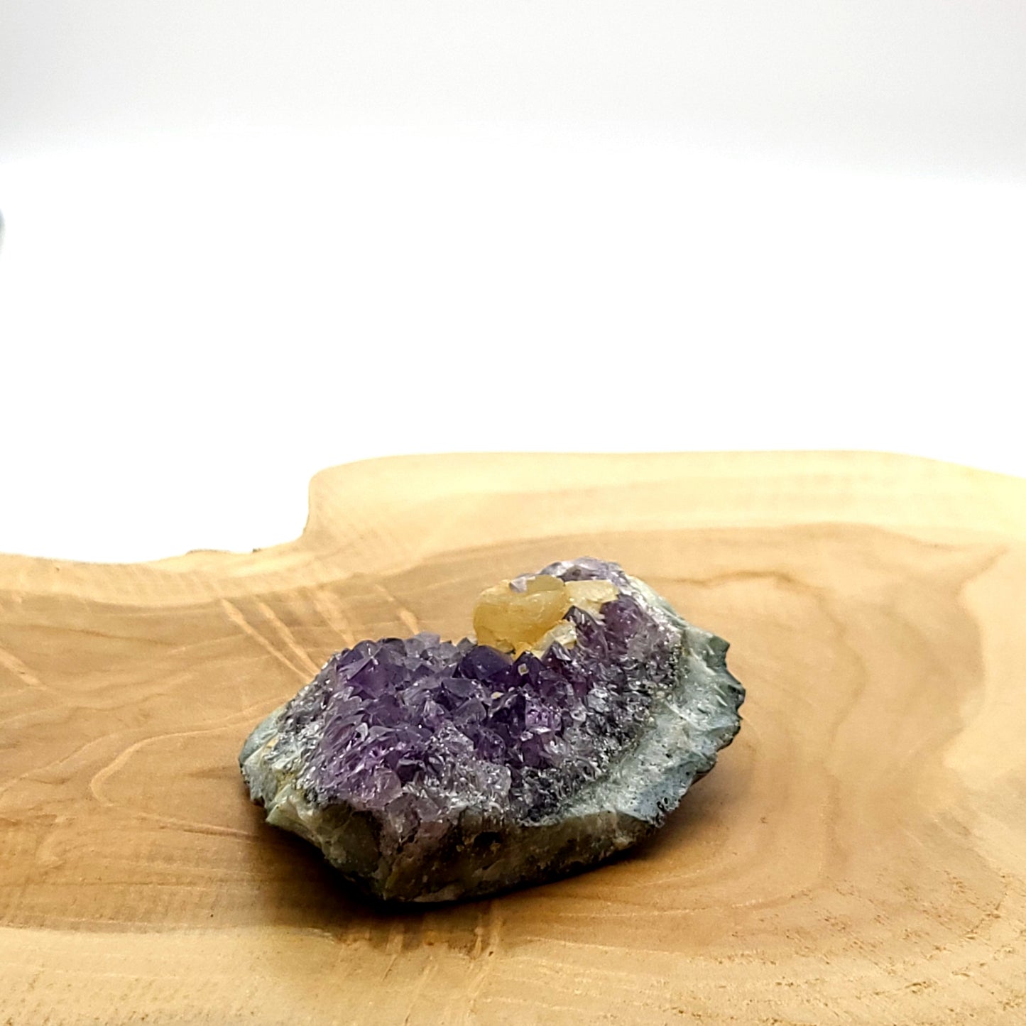 DRUSE MOYENNE N°109 EN CRISTAUX AMÉTHYSTE + CALCITE - PIERRE UNIQUE & ARTISANALE