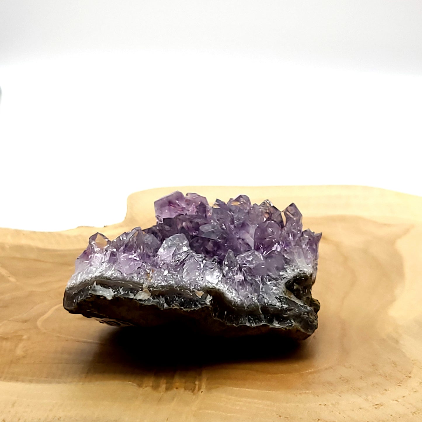 DRUSE MOYENNE N°108 EN CRISTAUX AMÉTHYSTE - PIERRE UNIQUE & ARTISANALE