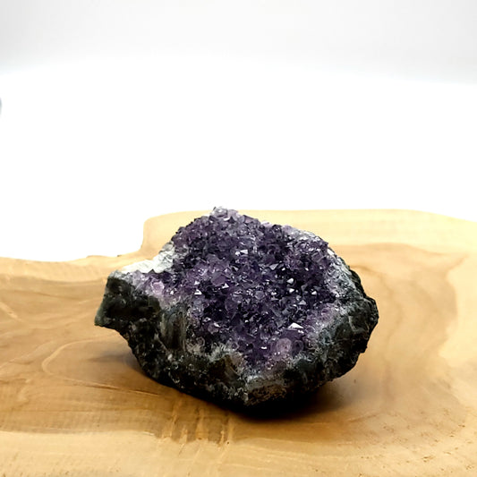 DRUSE MOYENNE N°111 EN CRISTAUX AMÉTHYSTE - PIERRE UNIQUE & ARTISANALE