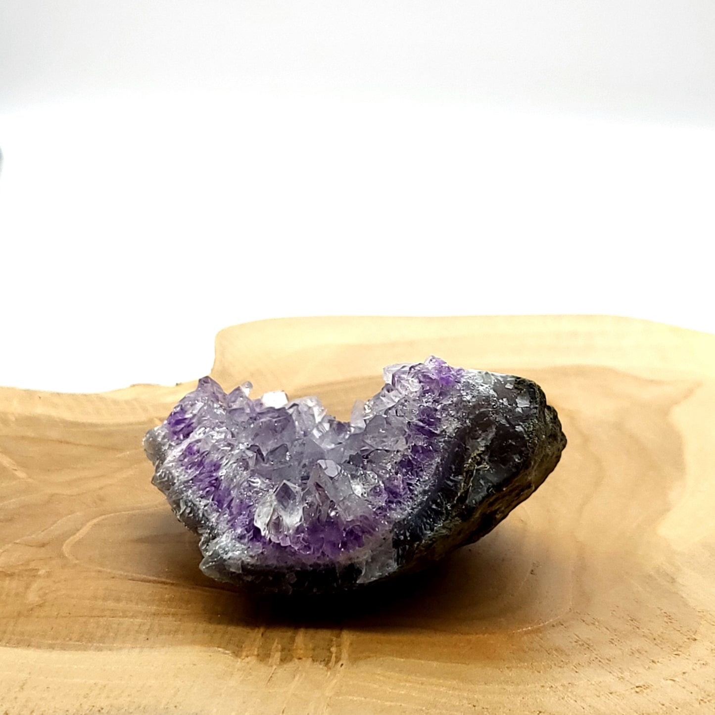 DRUSE MOYENNE N°105 EN CRISTAUX AMÉTHYSTE - PIERRE UNIQUE & ARTISANALE