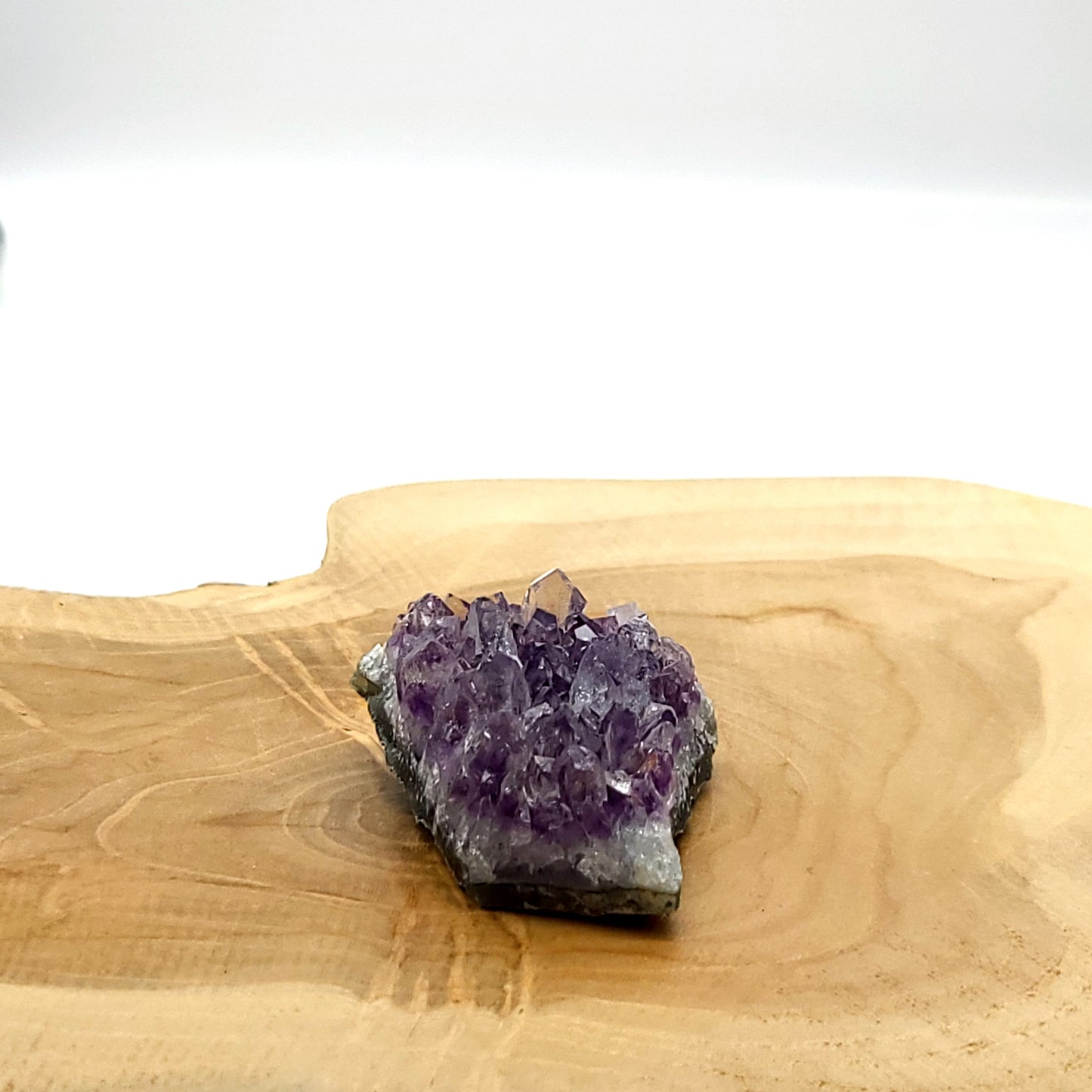 PETITE DRUSE N°122 EN CRISTAUX AMÉTHYSTE - PIERRE UNIQUE & ARTISANALE
