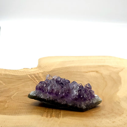 PETITE DRUSE N°122 EN CRISTAUX AMÉTHYSTE - PIERRE UNIQUE & ARTISANALE
