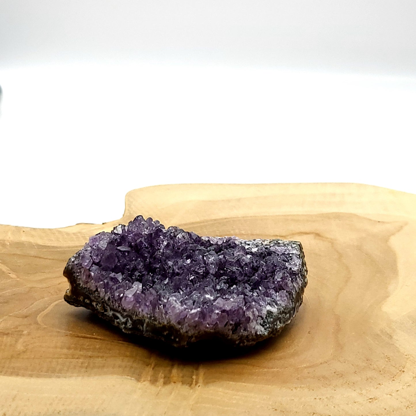 DRUSE MOYENNE N°112 EN CRISTAUX AMÉTHYSTE - PIERRE UNIQUE & ARTISANALE