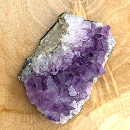 DRUSE MOYENNE N°106 EN CRISTAUX AMÉTHYSTE - PIERRE UNIQUE & ARTISANALE