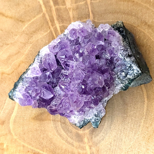 PETITE DRUSE N°117 EN CRISTAUX AMÉTHYSTE - PIERRE UNIQUE & ARTISANALE