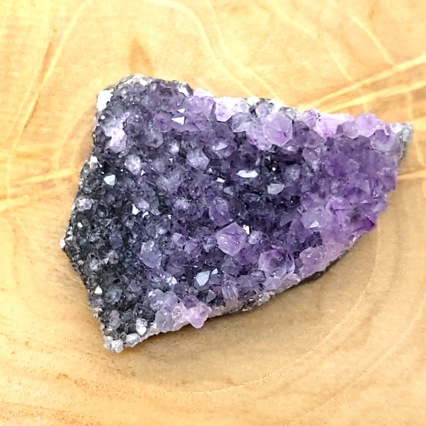 PETITE DRUSE N°114 EN CRISTAUX AMÉTHYSTE - PIERRE UNIQUE & ARTISANALE