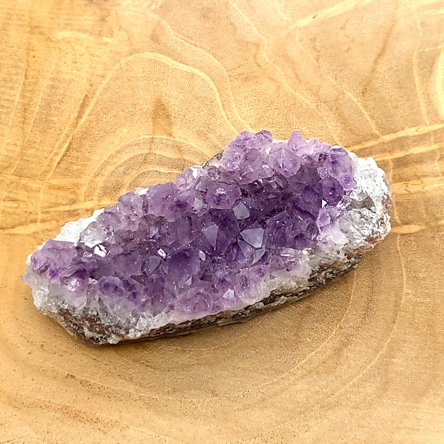 DRUSE MOYENNE N°121 EN CRISTAUX AMÉTHYSTE - PIERRE UNIQUE & ARTISANALE