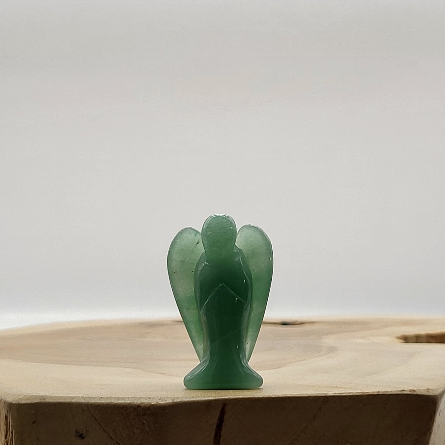 ANGE GARDIEN SCULPTÉ EN PIERRE AVENTURINE VERTE - UNIQUE & ARTISANAL