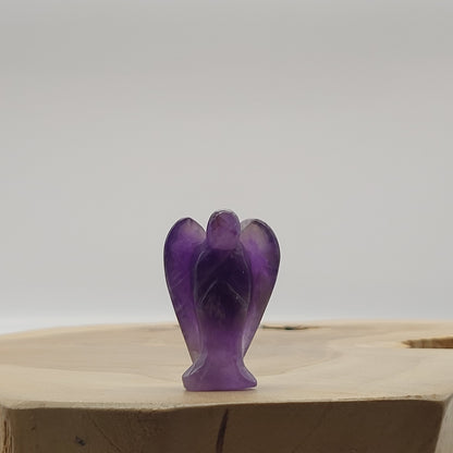 ANGE GARDIEN SCULPTÉ EN PIERRE AMÉTHYSTE - UNIQUE & ARTISANAL