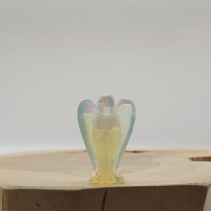 ANGE GARDIEN SCULPTÉ EN OPALITE - UNIQUE & ARTISANAL