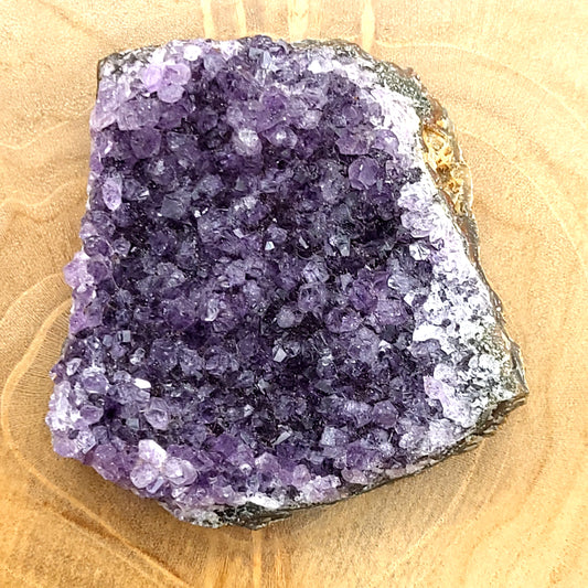 DRUSE MOYENNE N°112 EN CRISTAUX AMÉTHYSTE - PIERRE UNIQUE & ARTISANALE