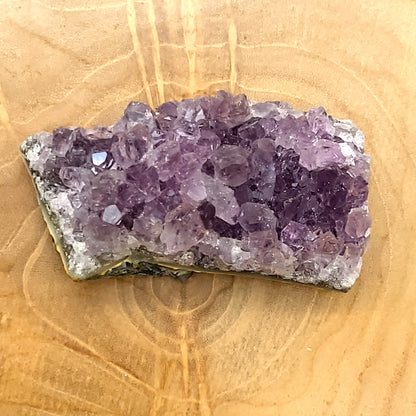 DRUSE MOYENNE N°118 EN CRISTAUX AMÉTHYSTE - PIERRE UNIQUE & ARTISANALE