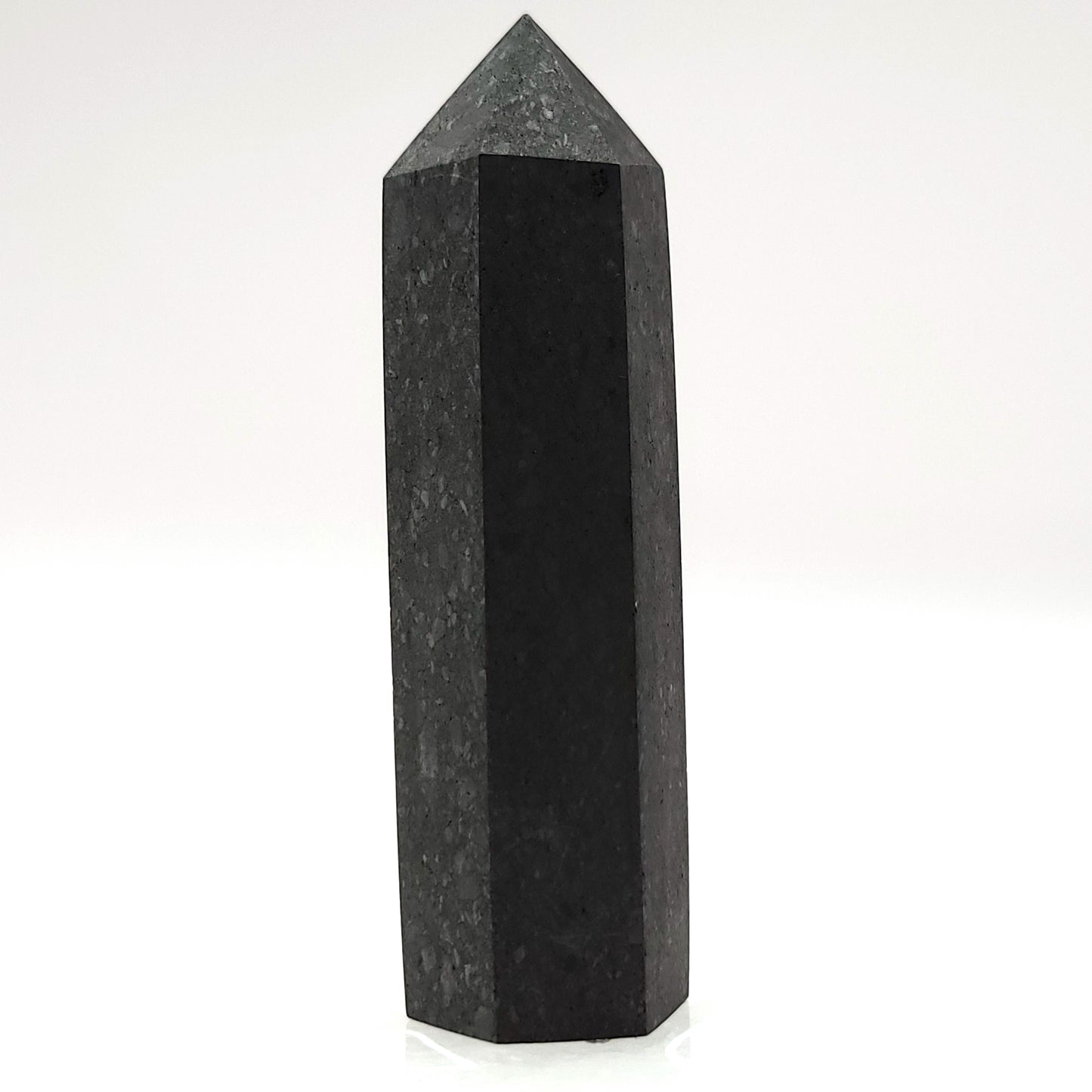 TOUR en POINTE EN PIERRE SHUNGITE - UNIQUE & ARTISANALE