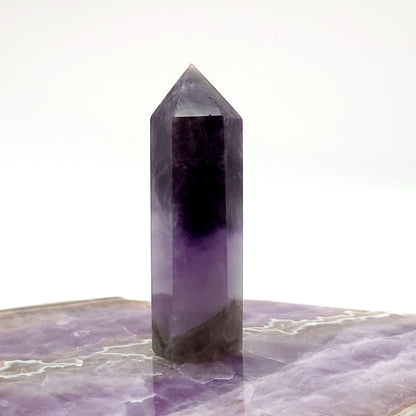 TOURS en POINTES EN PIERRE AMÉTHYSTE RUBANÉE AU CHOIX - UNIQUES & ARTISANALES