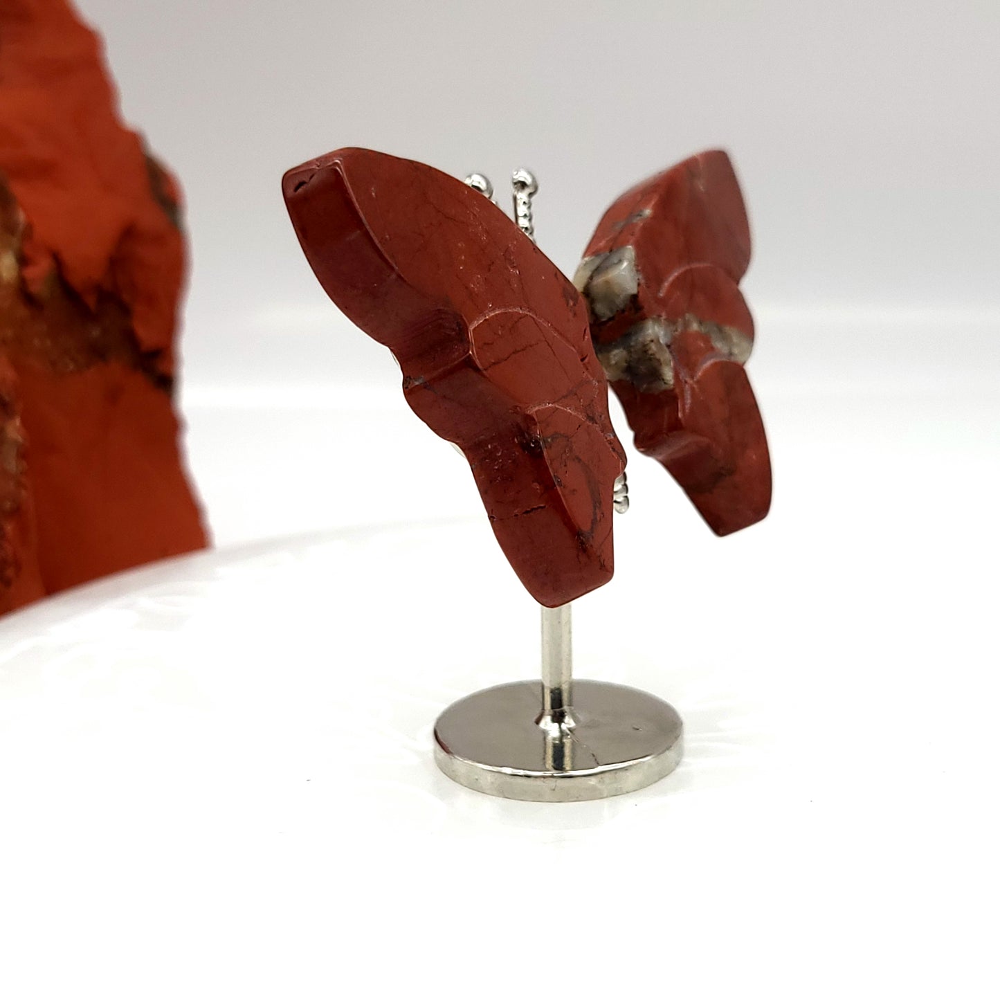 PAPILLON MOYEN EN PIERRE DE JASPE ROUGE N°1 SUR SOCLE EN MÉTAL - DÉCORATION ARTISANALE, ORIGINALE & UNIQUE AU CHOIX