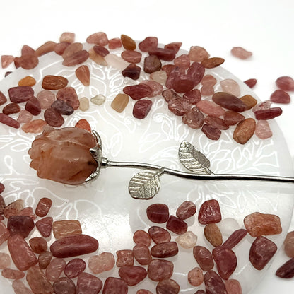 FLEURS " ROSES " SCULPTÉES EN PIERRES DE QUARTZ ROSE, FRAISE et BLANC – DÉCORATIONS ORIGINALES, UNIQUES & ARTISANALES