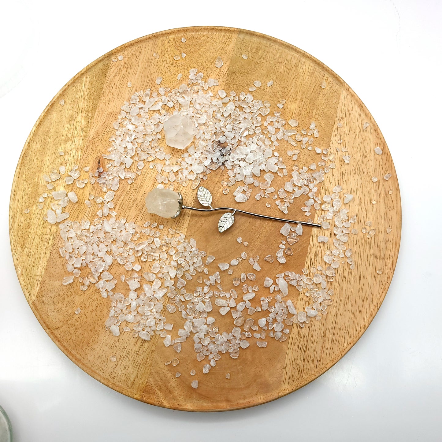 FLEURS " ROSES " SCULPTÉES EN PIERRES DE QUARTZ ROSE, FRAISE et BLANC – DÉCORATIONS ORIGINALES, UNIQUES & ARTISANALES