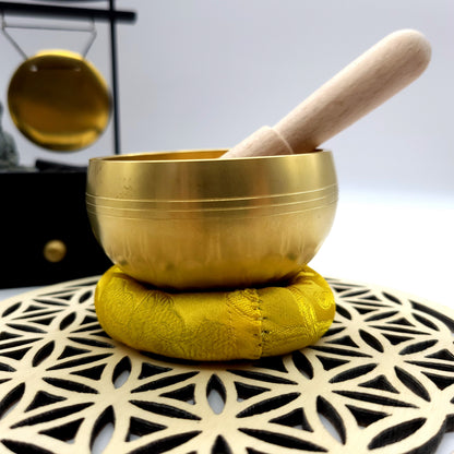 DIVERS PETITS BOLS CHANTANTS + BÂTONS & COUSSINS – UNIQUES, ARTISANAUX