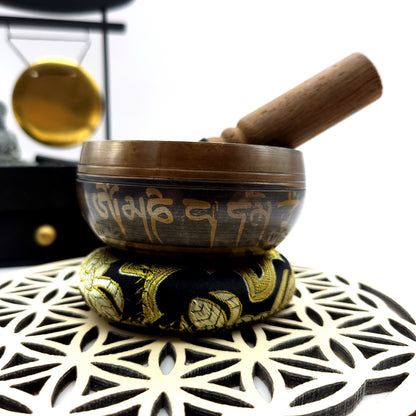 DIVERS PETITS BOLS CHANTANTS + BÂTONS & COUSSINS – UNIQUES, ARTISANAUX