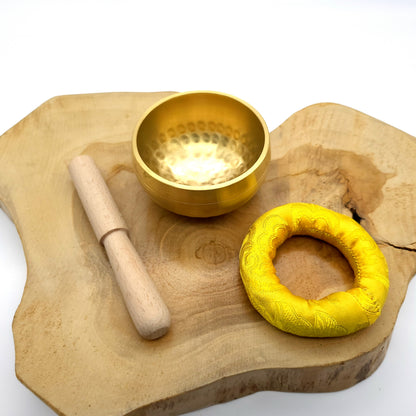 DIVERS PETITS BOLS CHANTANTS + BÂTONS & COUSSINS – UNIQUES, ARTISANAUX