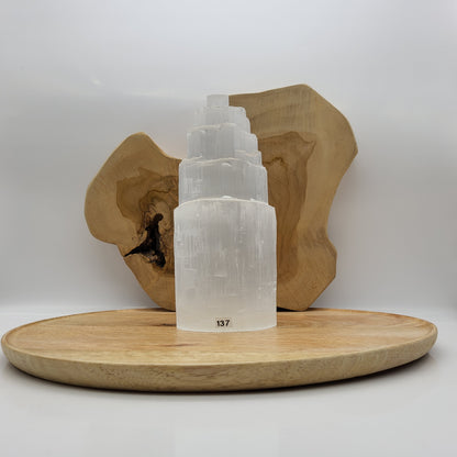 GRANDE LAMPE N°137 TOUR A ÉTAGES EN PIERRE SÉLÉNITE - UNIQUE, ORIGINALE & ARTISANALE