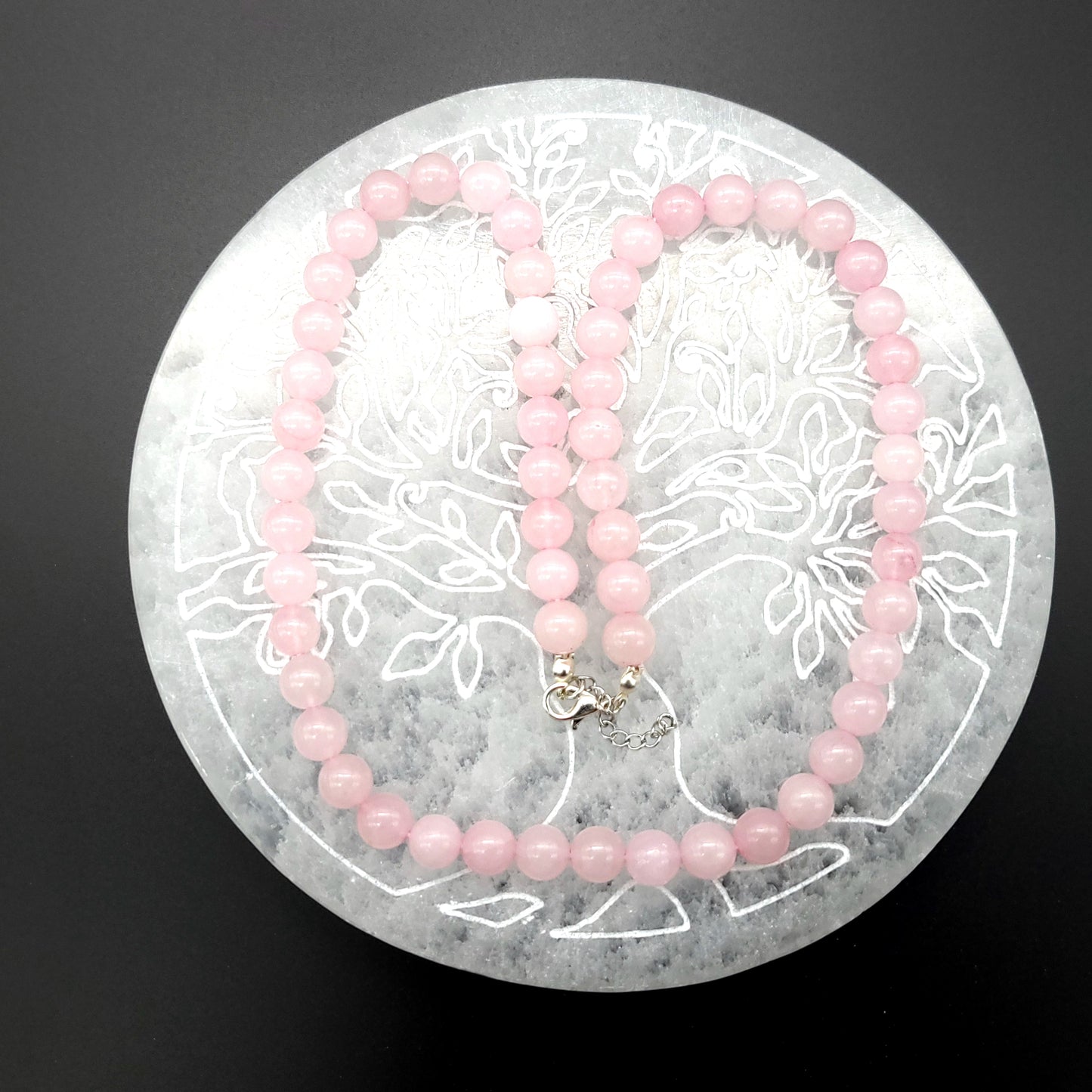 PLAQUE EN SÉLÉNITE GRAVÉE ARBRE DE VIE - STATION DE RECHARGE - UNIQUE, ORIGINALE & ARTISANALE