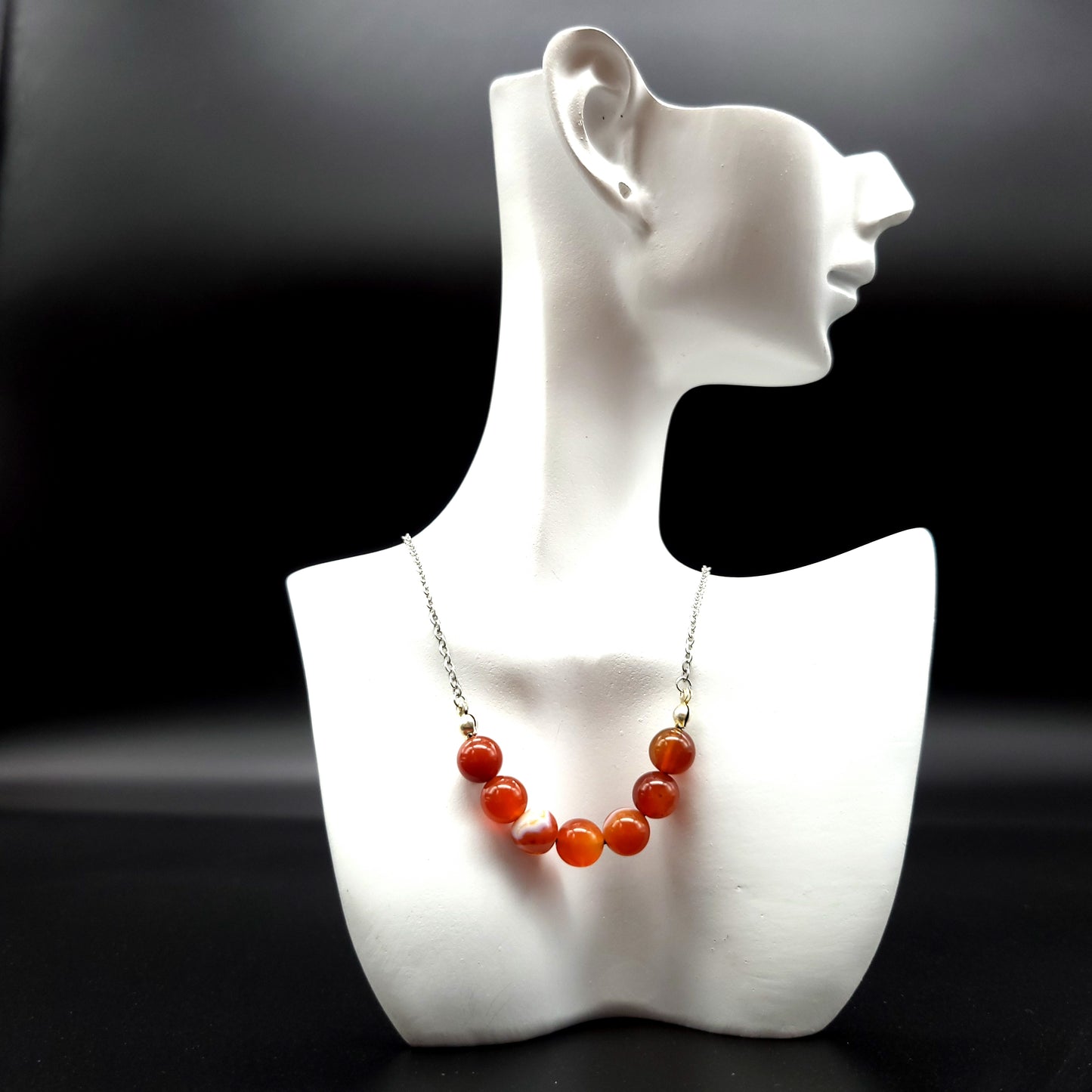 COLLIER DE 7 PERLES EN PIERRE AGATE ORANGE - BIJOU ARTISANAL, UNIQUE & ORIGINAL
