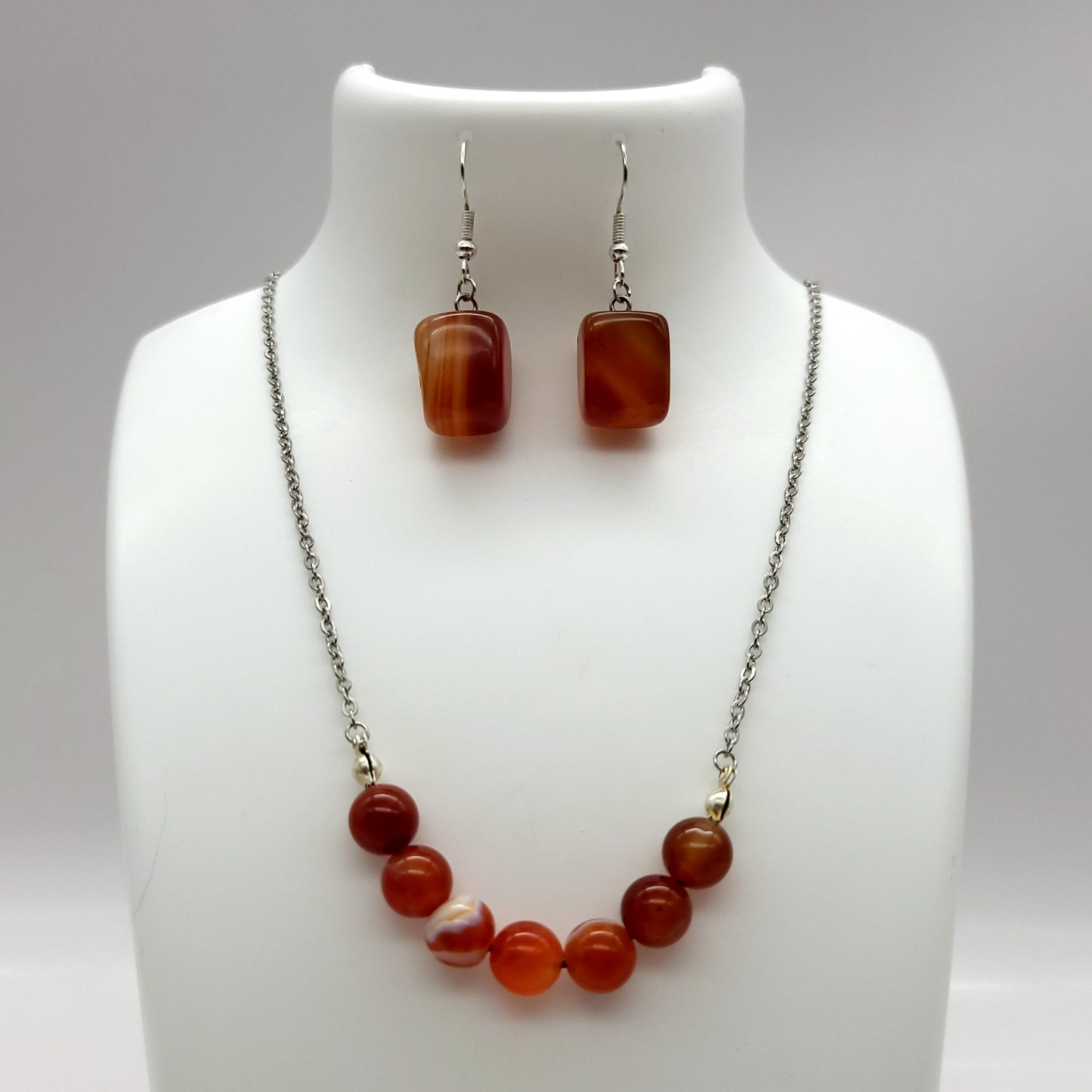 2 PARURES EN PIERRE AGATE ORANGE : COLLIER 7 PERLES OU PENDENTIF + BOUCLES D’OREILLES - BIJOUX ARTISANAUX, UNIQUES & ORIGINAUX