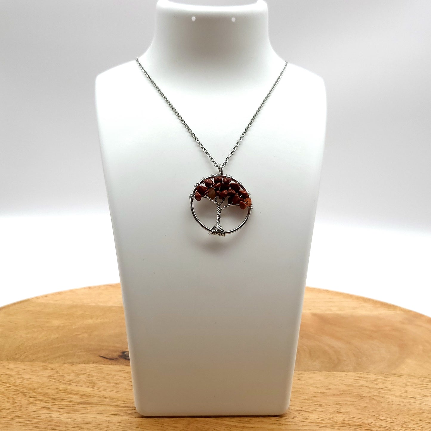 DIVERS COLLIERS + PENDENTIFS ARBRES DE VIE EN PIERRE JASPE ROUGE -BIJOUX ARTISANAUX, UNIQUES & ORIGINAUX