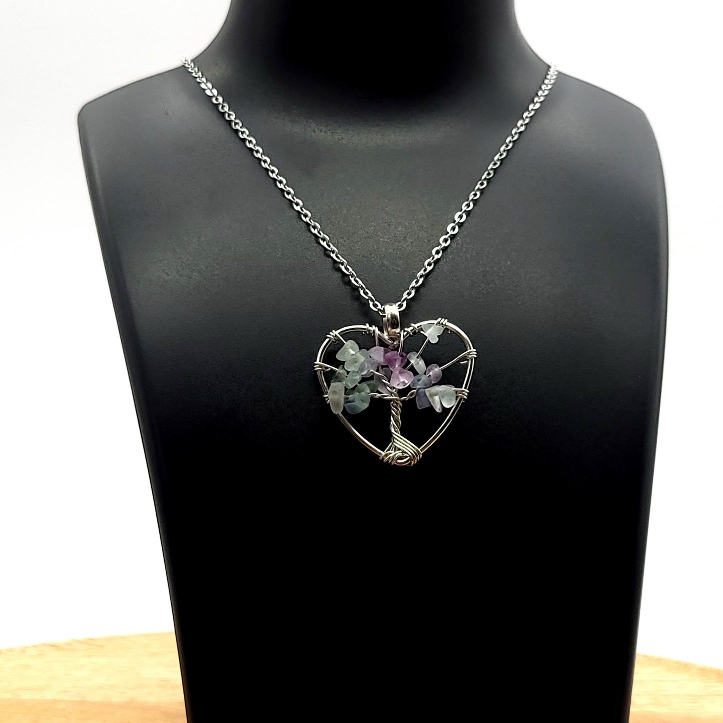 DIVERS COLLIERS + PENDENTIFS ARBRES DE VIE EN PIERRE DE FLUORINE - BIJOUX ARTISANAUX, UNIQUES & ORIGINAUX