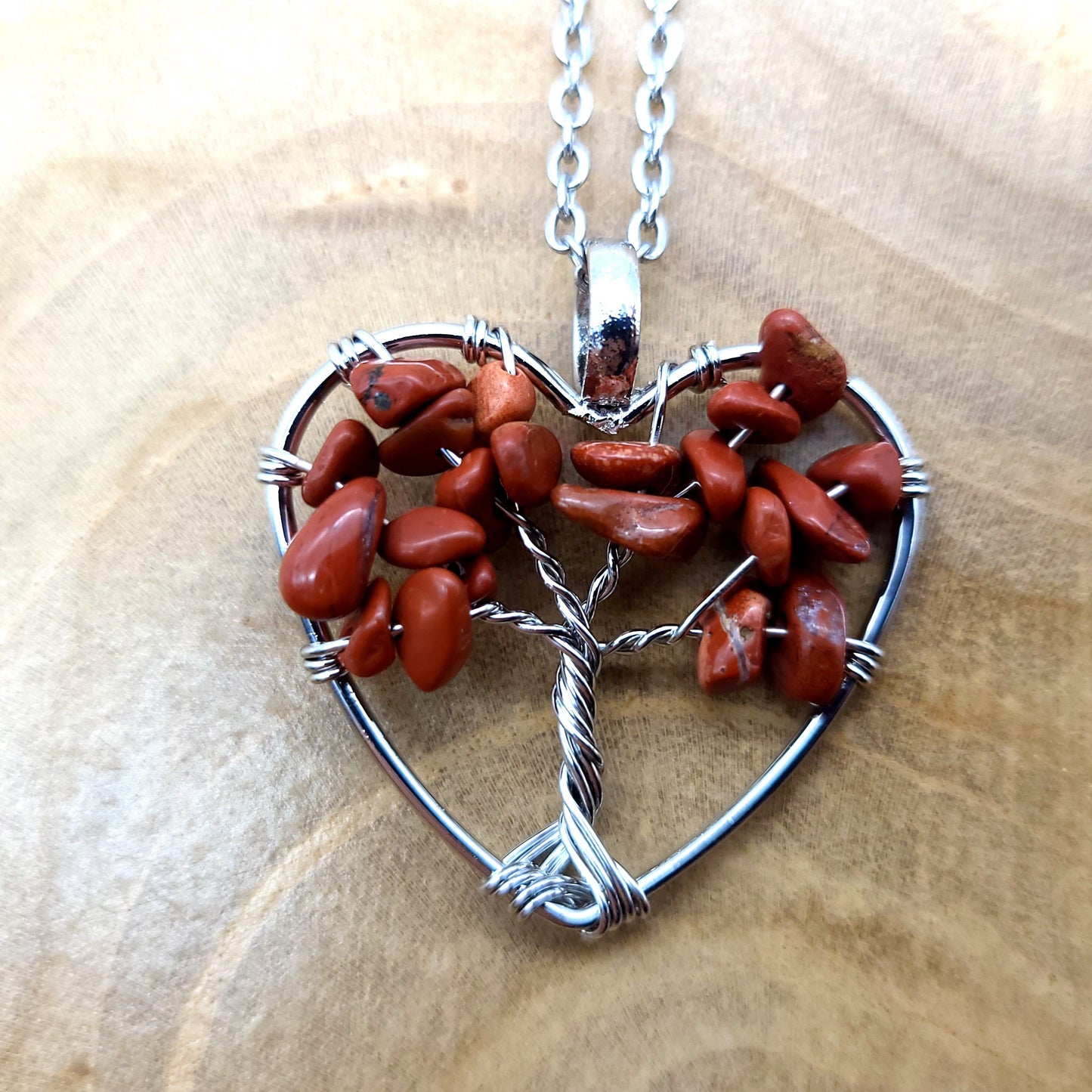 DIVERS COLLIERS + PENDENTIFS ARBRES DE VIE EN PIERRE JASPE ROUGE -BIJOUX ARTISANAUX, UNIQUES & ORIGINAUX