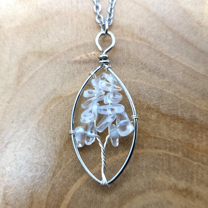 DIVERS COLLIERS + PENDENTIFS ARBRES DE VIE EN PIERRE CRISTAL DE ROCHE - BIJOUX ARTISANAUX, UNIQUES & ORIGINAUX