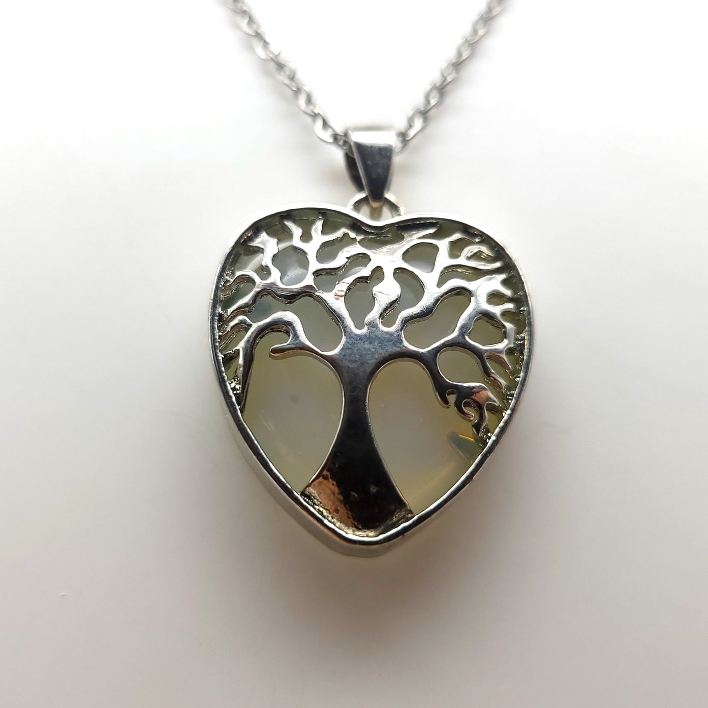 COLLIERS + PENDENTIFS COEURS + ARBRES DE VIE EN OPALITE - BIJOUX FANTAISIES ARTISANAUX, UNIQUES & ORIGINAUX